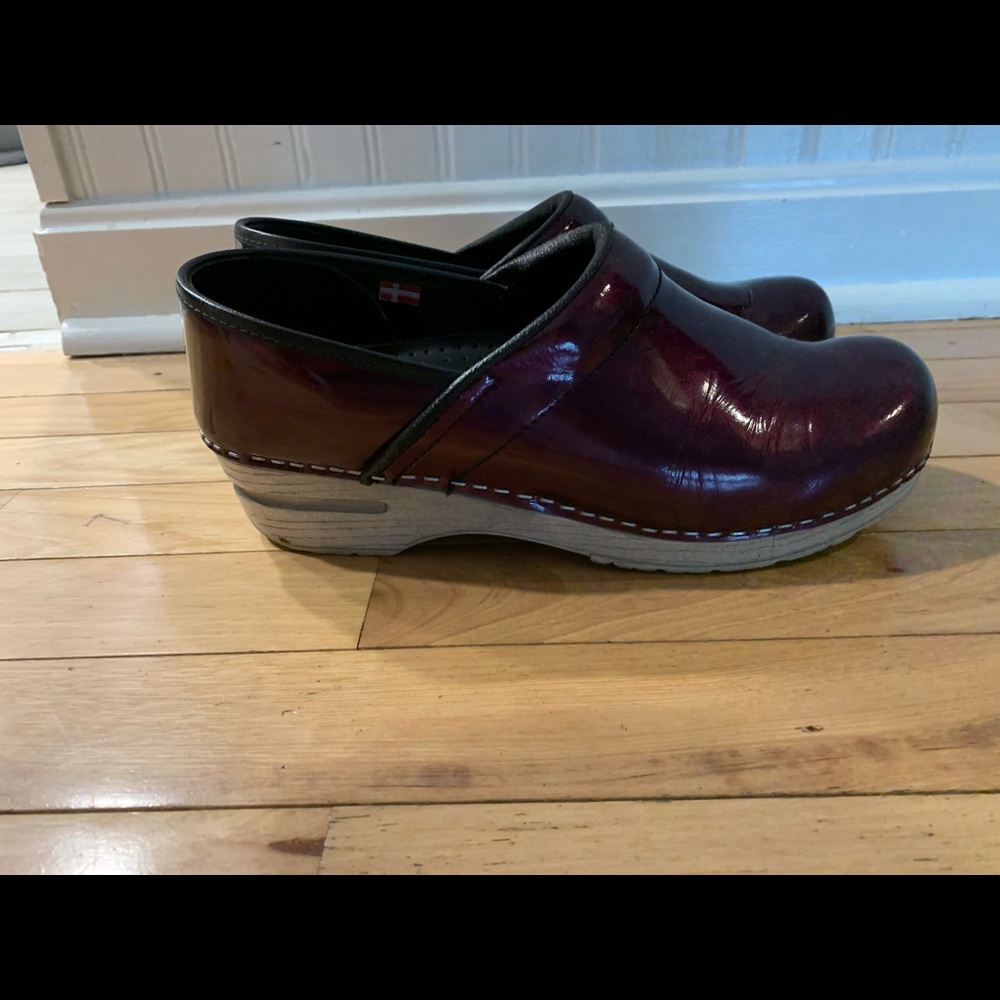 Sanita clogs size 39